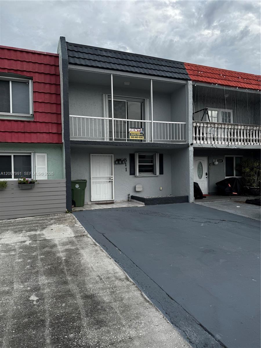 811 W 79th Pl # 811, Hialeah FL 33014