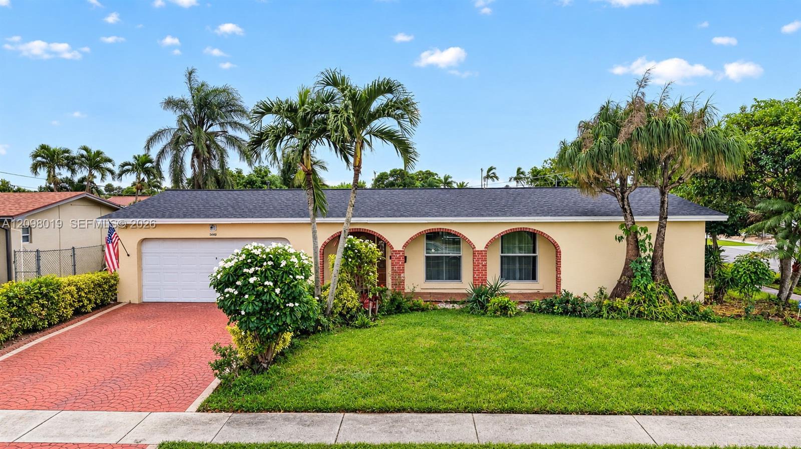 8480 NW 24th Ct, Sunrise FL 33322