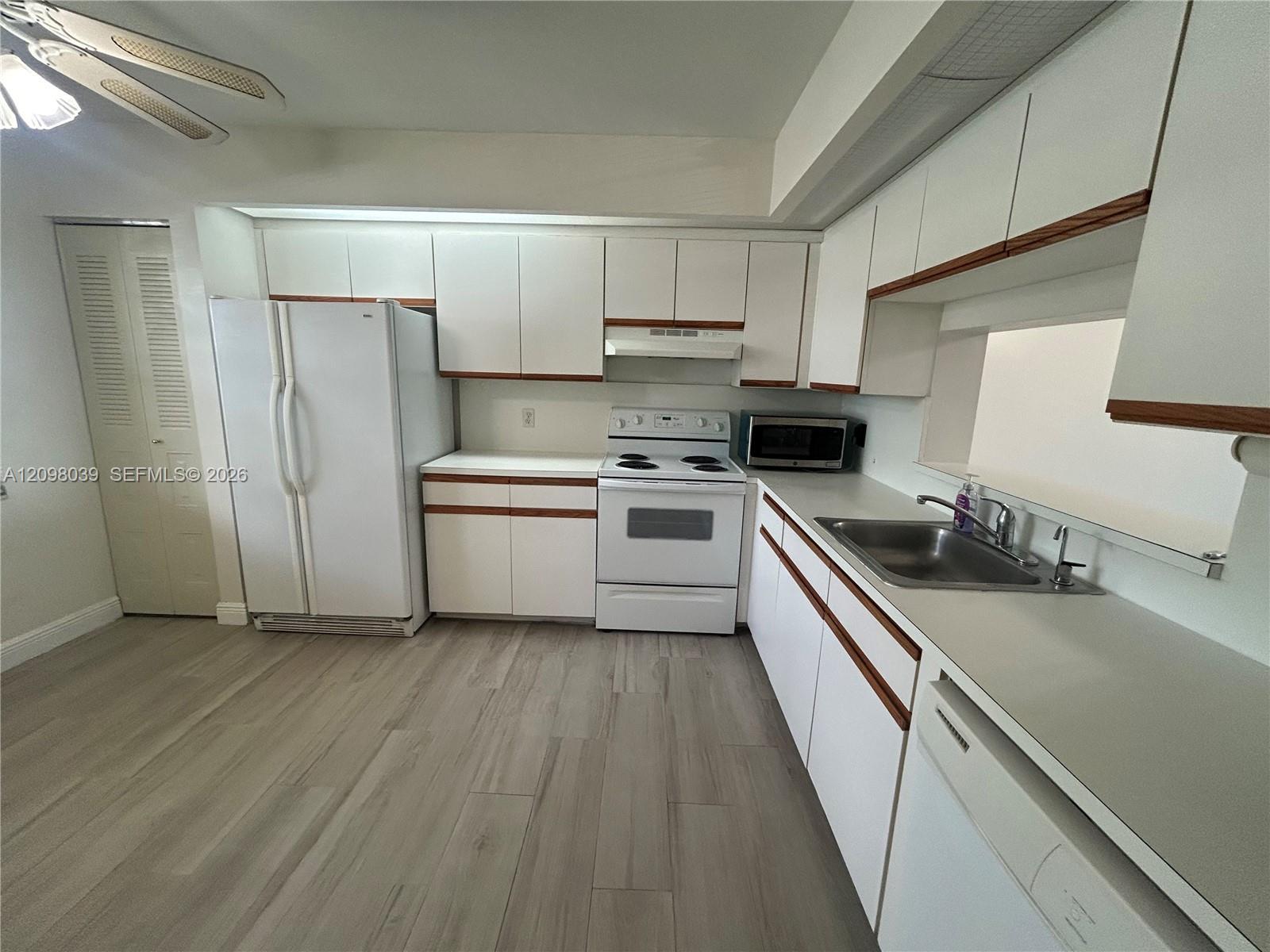 901 SW 128th Ter # 105A, Pembroke Pines FL 33027