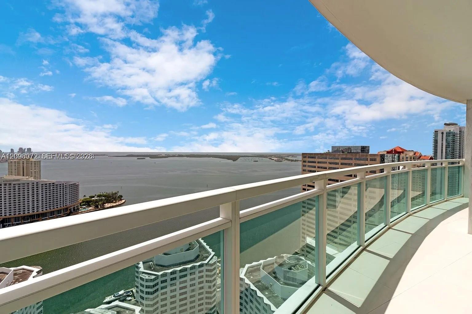 950 Brickell Bay Dr # 3710, Miami FL 33131