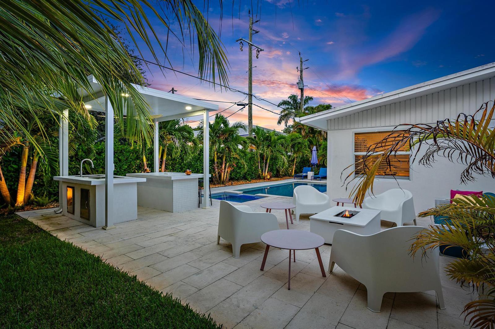 570 N Dover Road, Tequesta FL 33469