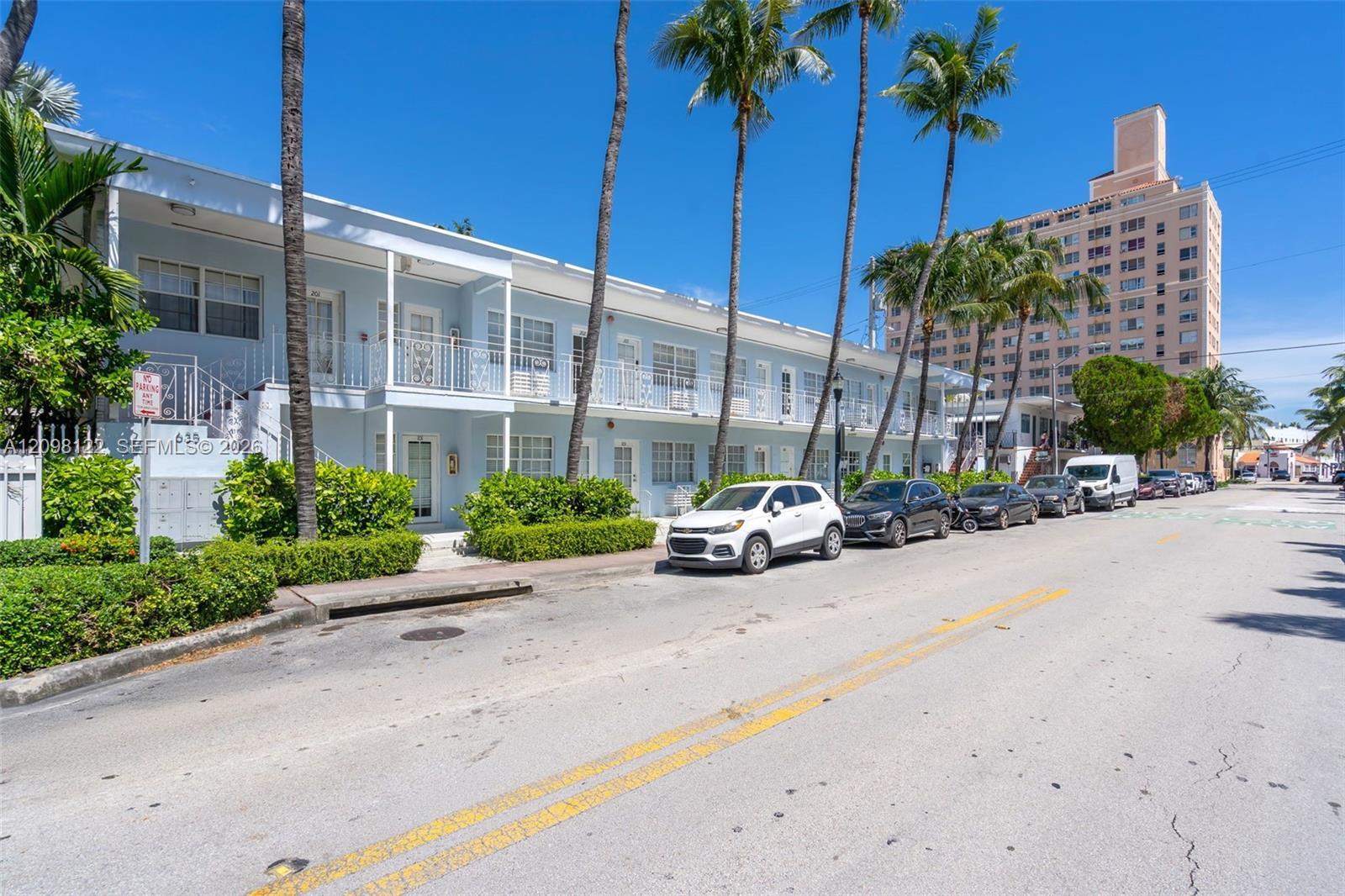635 8th St # 205, Miami Beach FL 33139