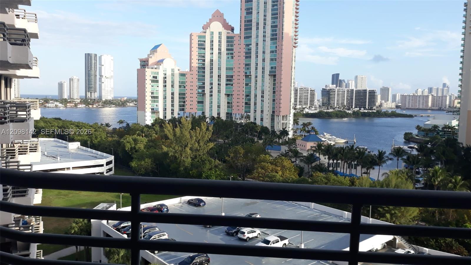 Aventura, FL
