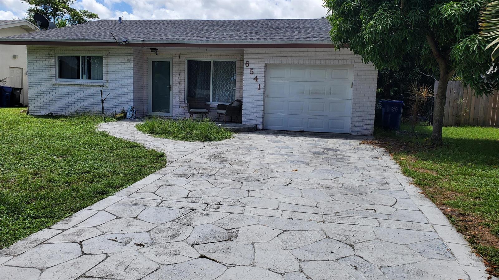 6541 NW 33RD Way, Fort Lauderdale FL 33309