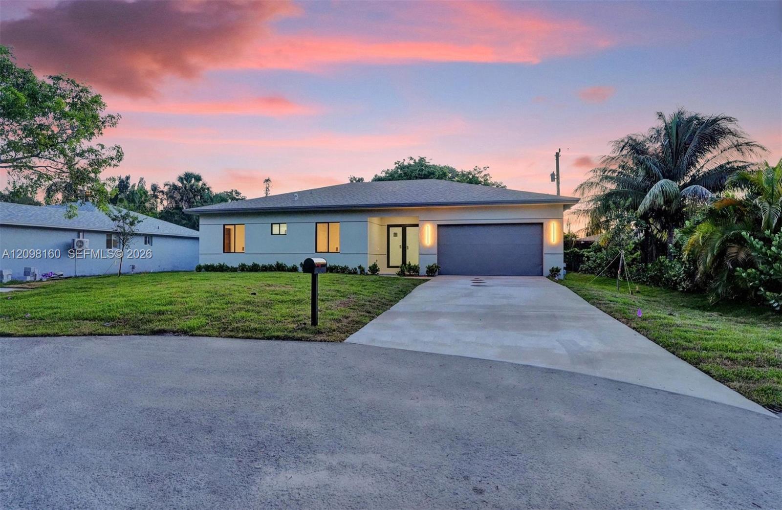 2445 SW 43 Ter, Fort Lauderdale FL 33317