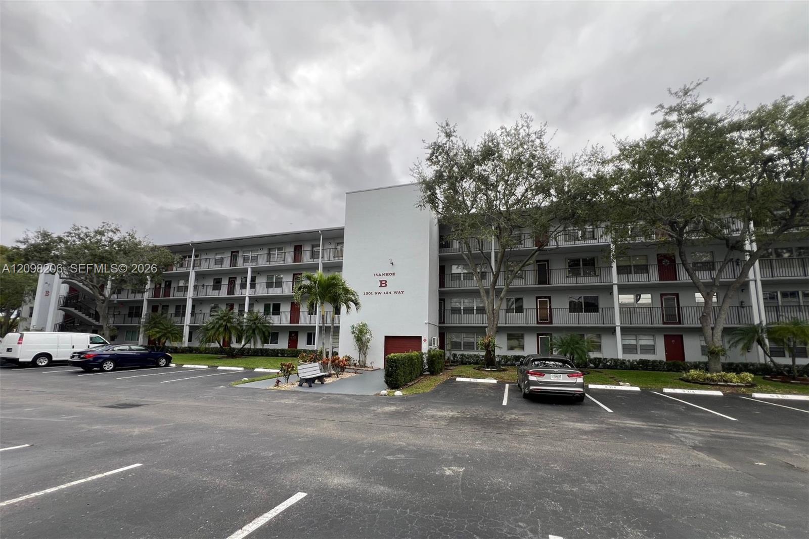 1301 SW 134th Way # 208B, Pembroke Pines FL 33027
