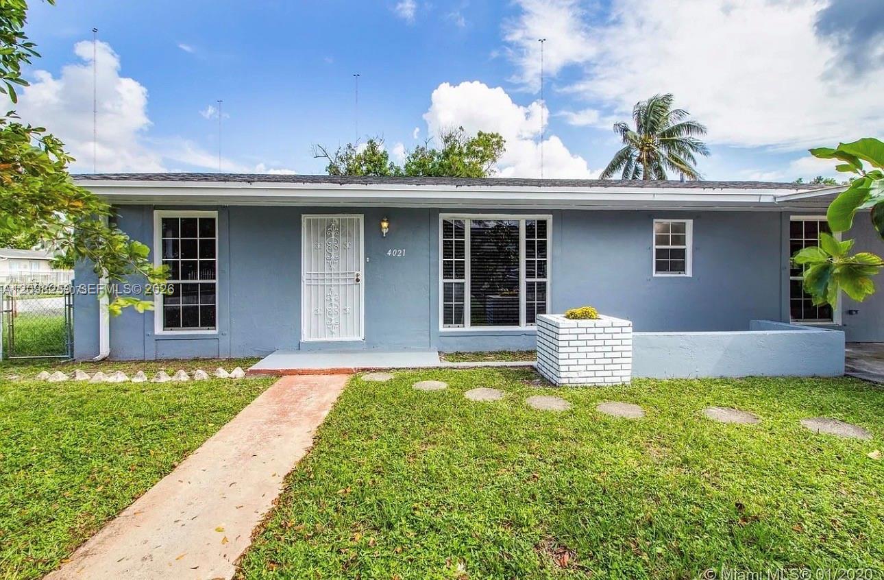 4021 NW 203rd Ln, Miami Gardens FL 33055