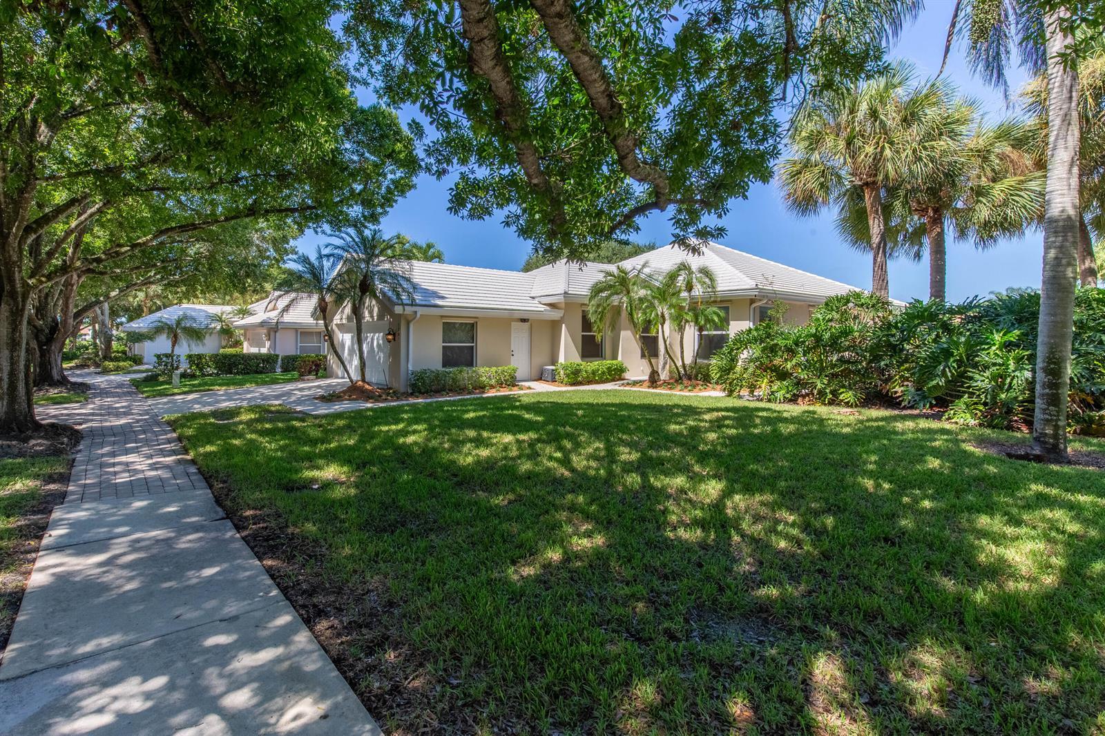 1285 GATOR Trail, West Palm Beach FL 33409