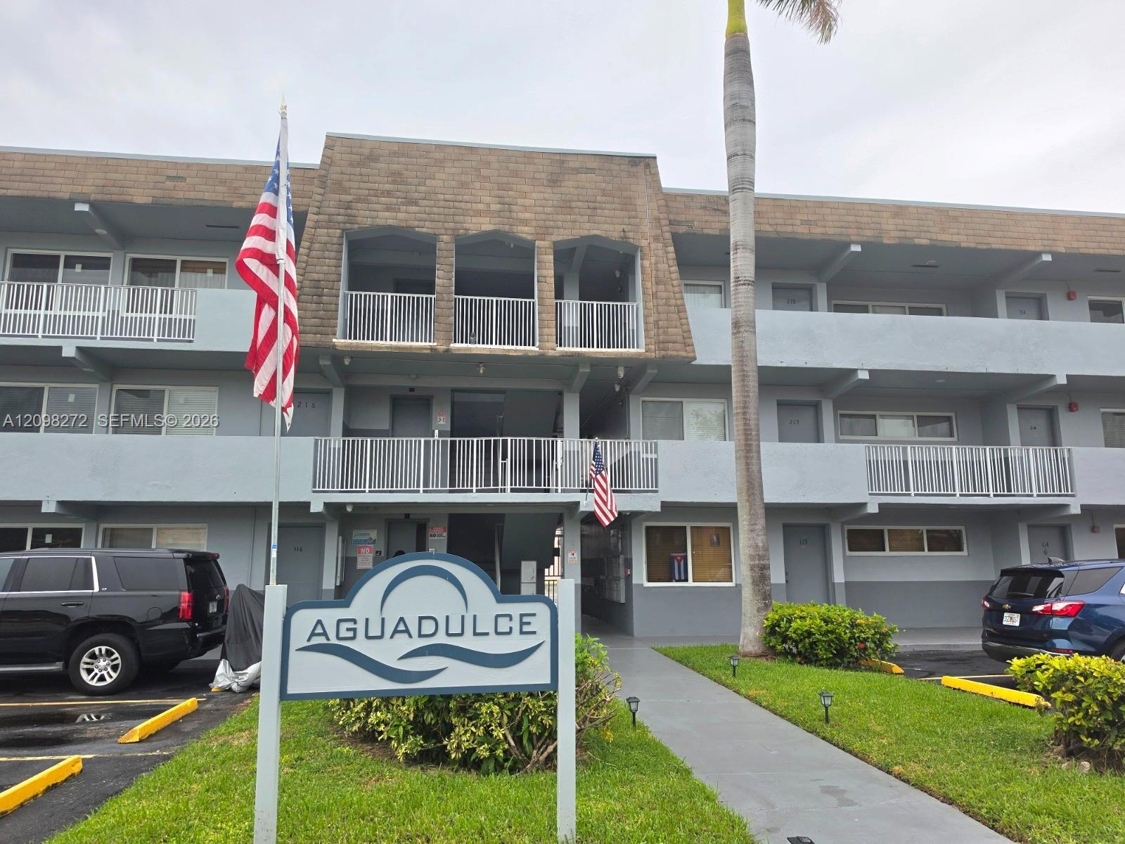11195 SW 1st St # 217, Sweetwater FL 33174