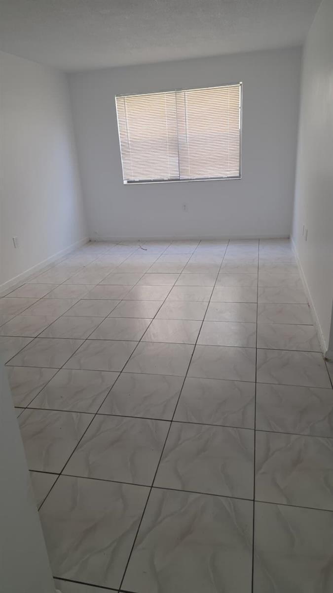 2175 NE 169TH Street # 102, North Miami Beach FL 33162