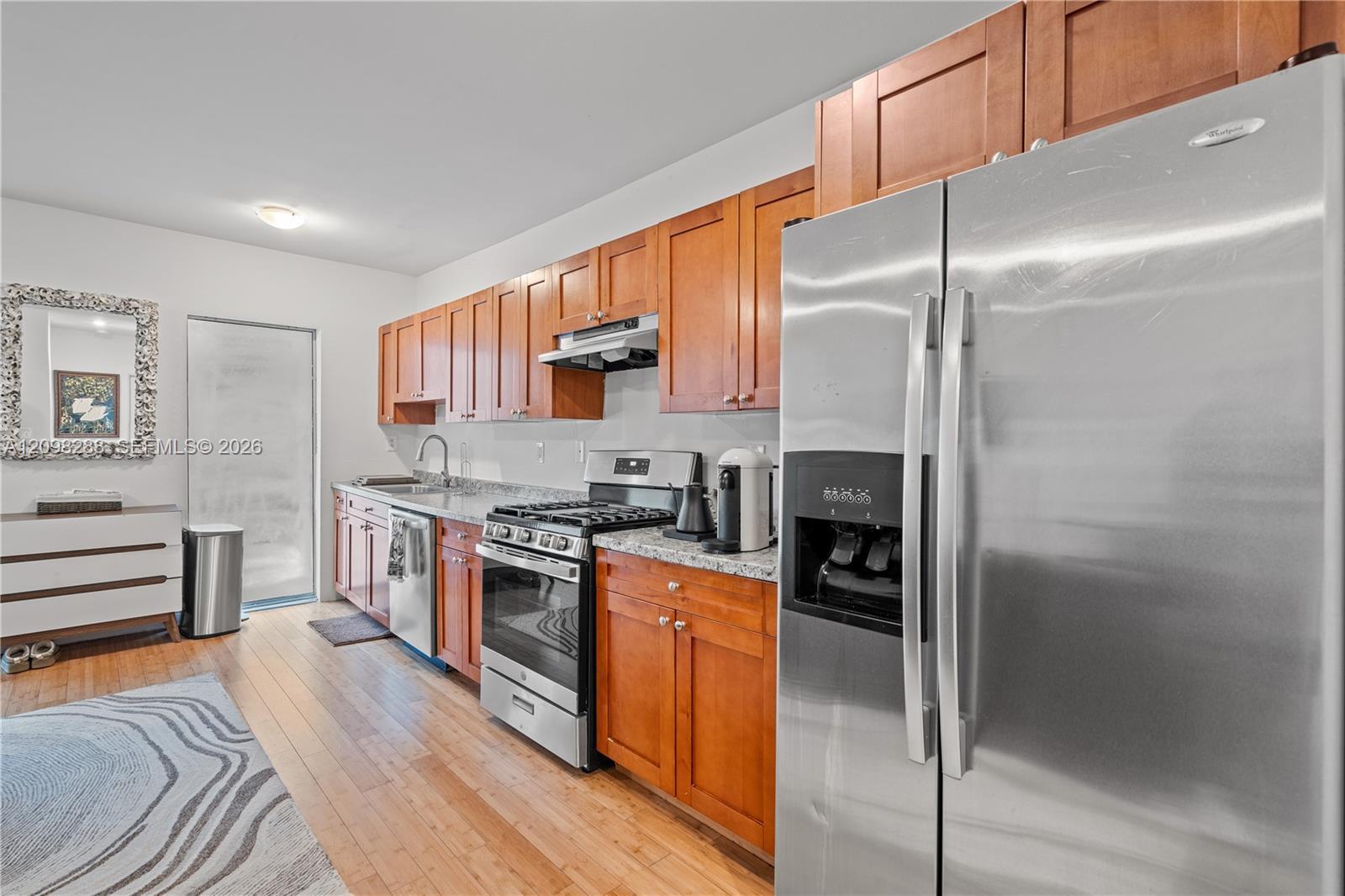7930 Tatum Waterway Dr # S9, Miami Beach FL 33141
