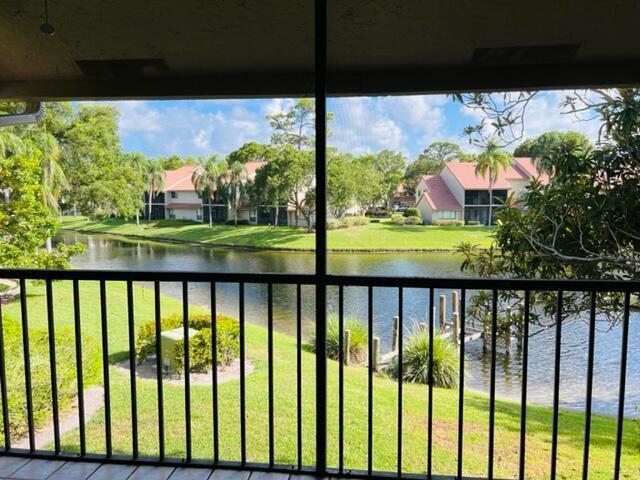 5621 Coach House Circle, Boca Raton FL 33486