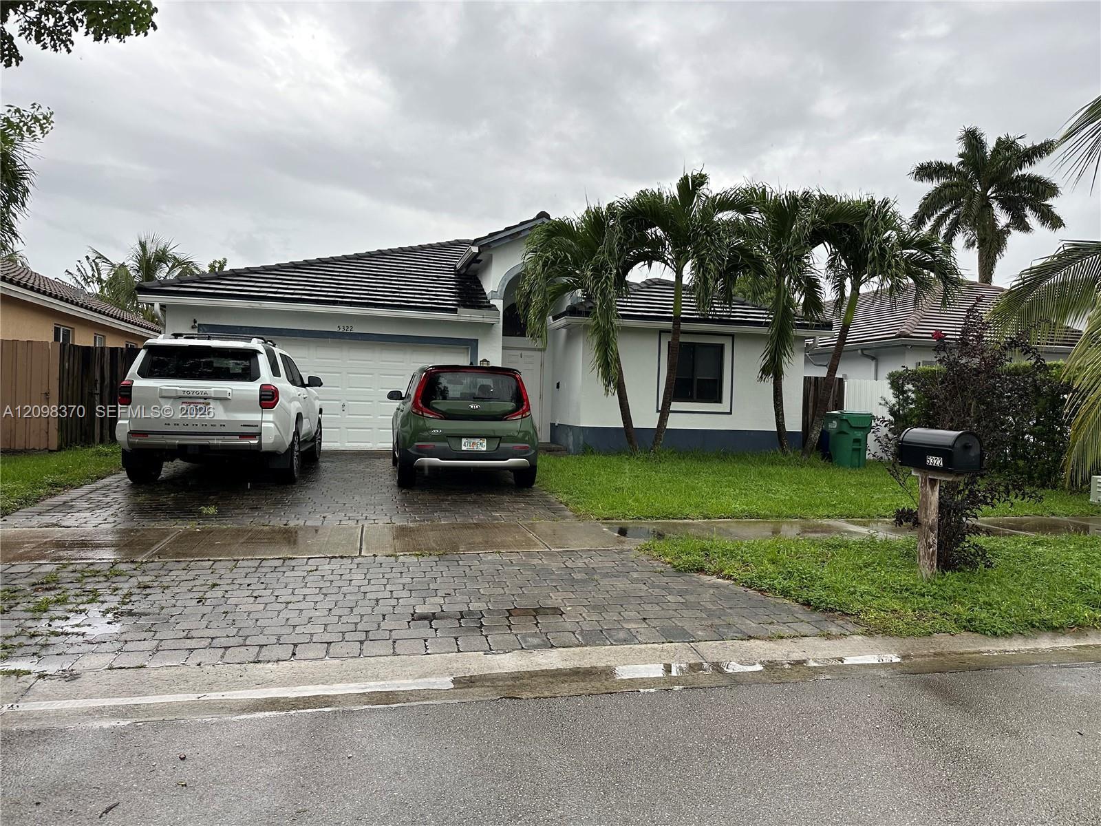 5322 SW 164 PL, Miami FL 33185