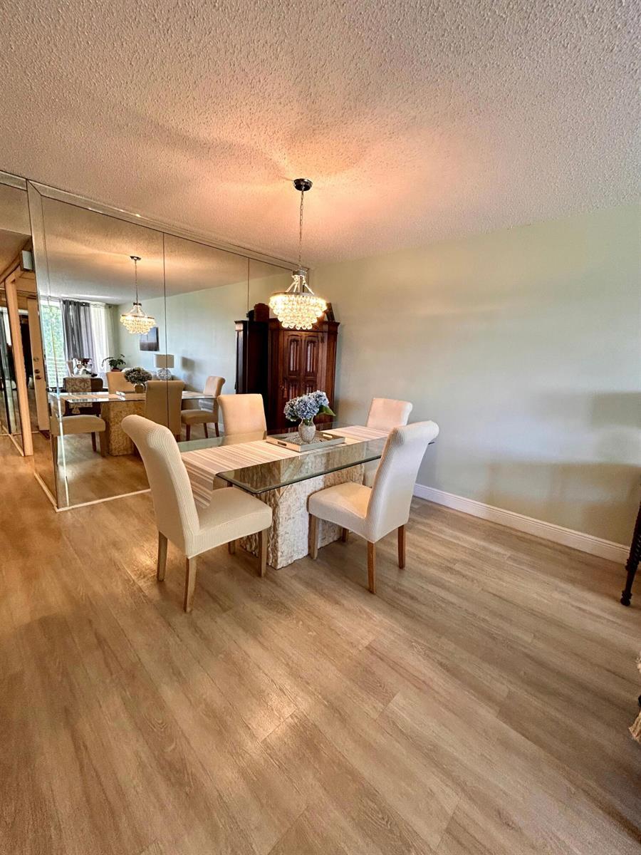 3850 OAKS CLUBHOUSE Drive # 305, Pompano Beach FL 33069