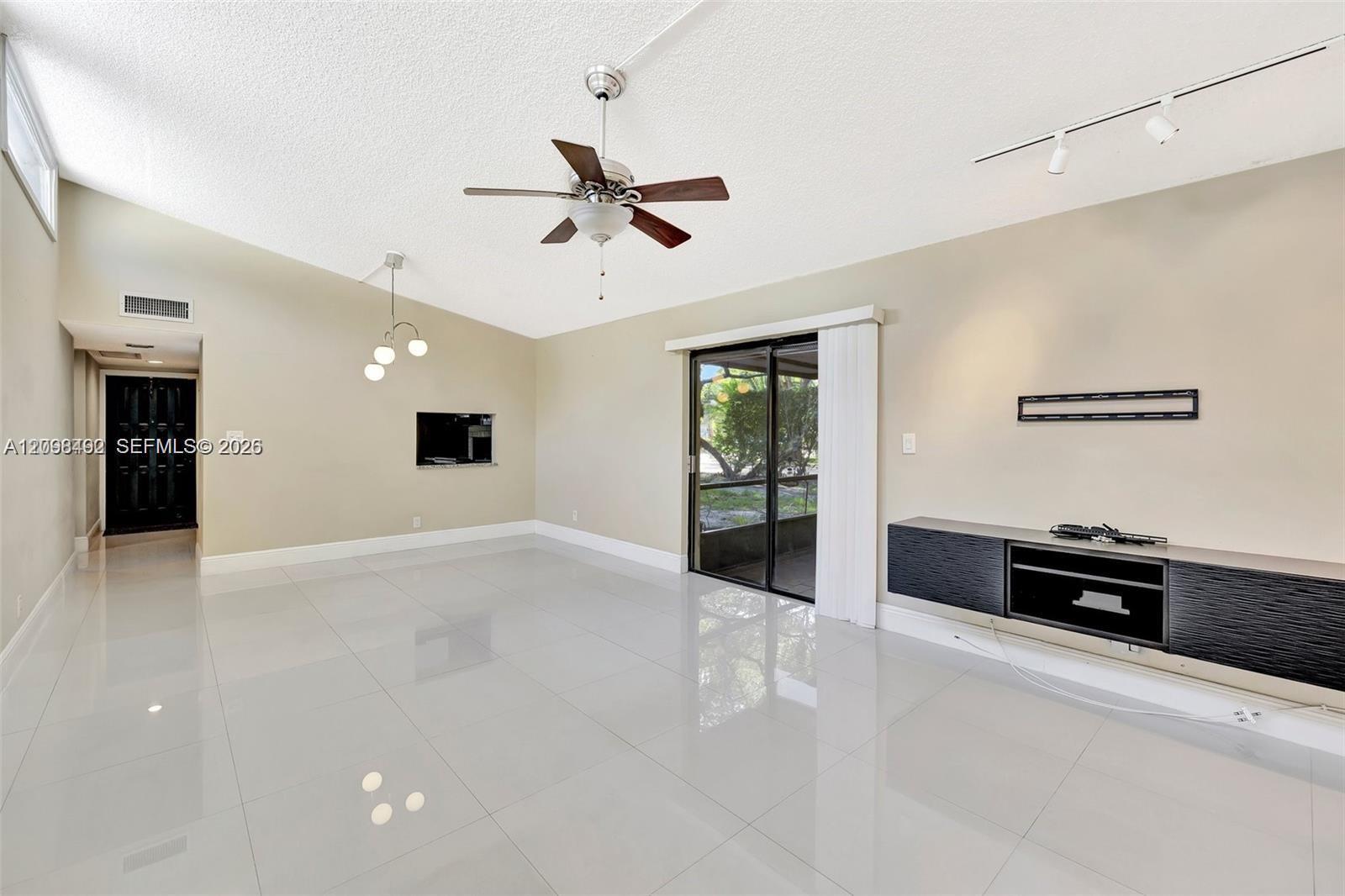 5701 Swordfish Cir, Tamarac FL 33319