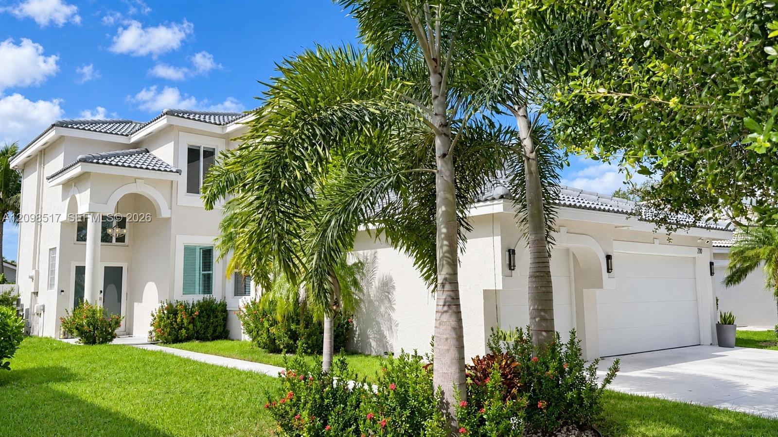 212 SW 179th Ave, Pembroke Pines FL 33029