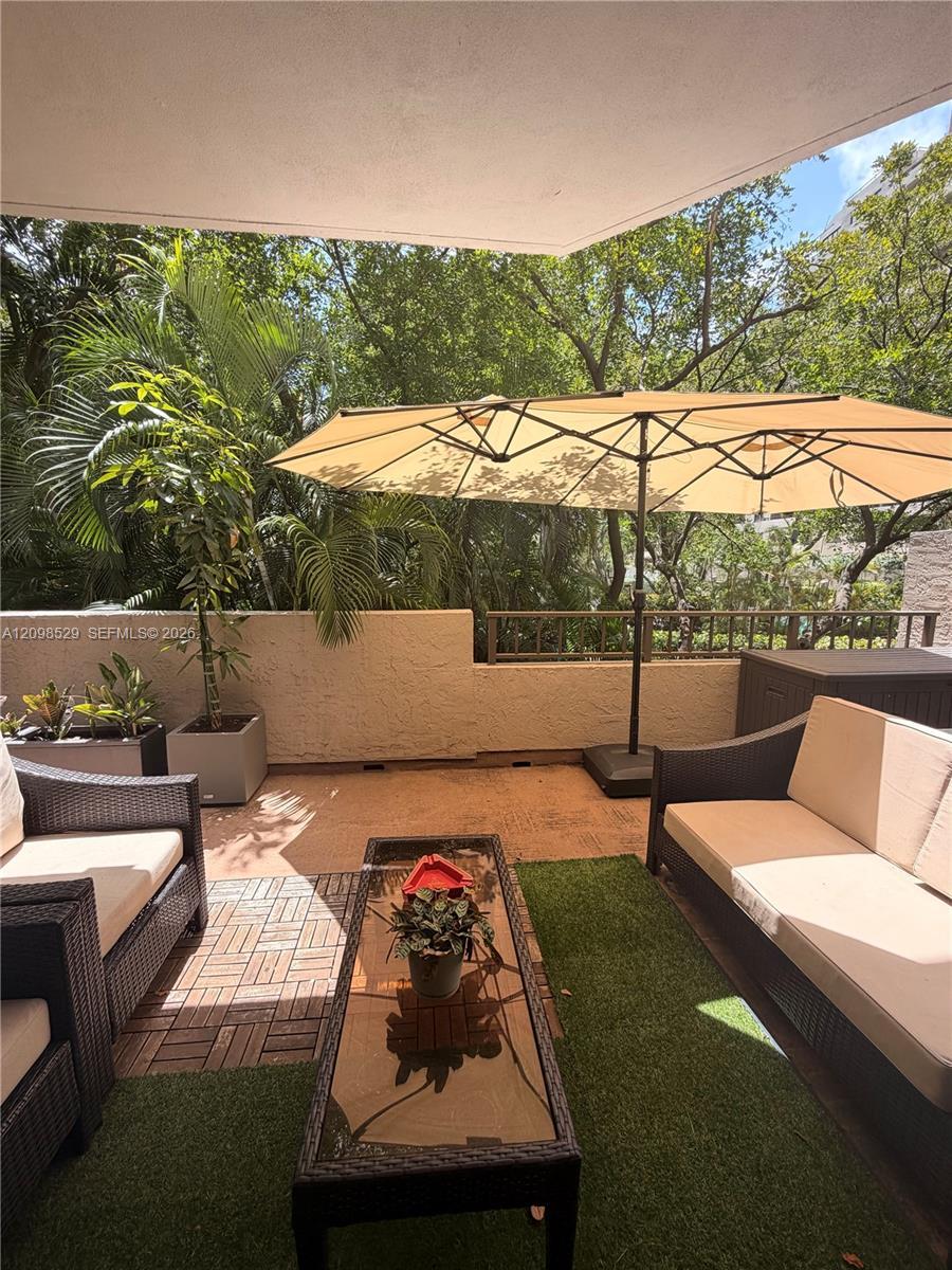 181 Crandon Blvd # 109, Key Biscayne FL 33149