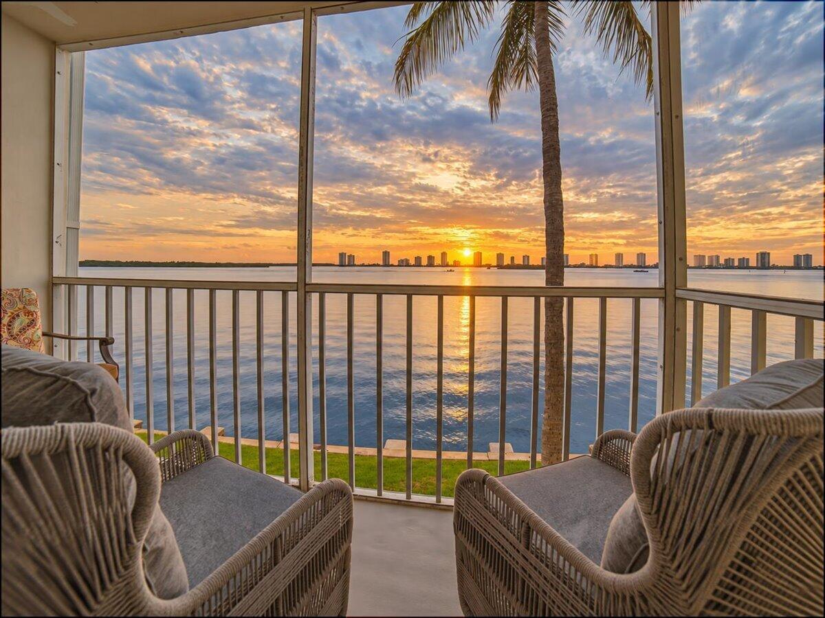 101 Doolen Court # 205, North Palm Beach FL 33408