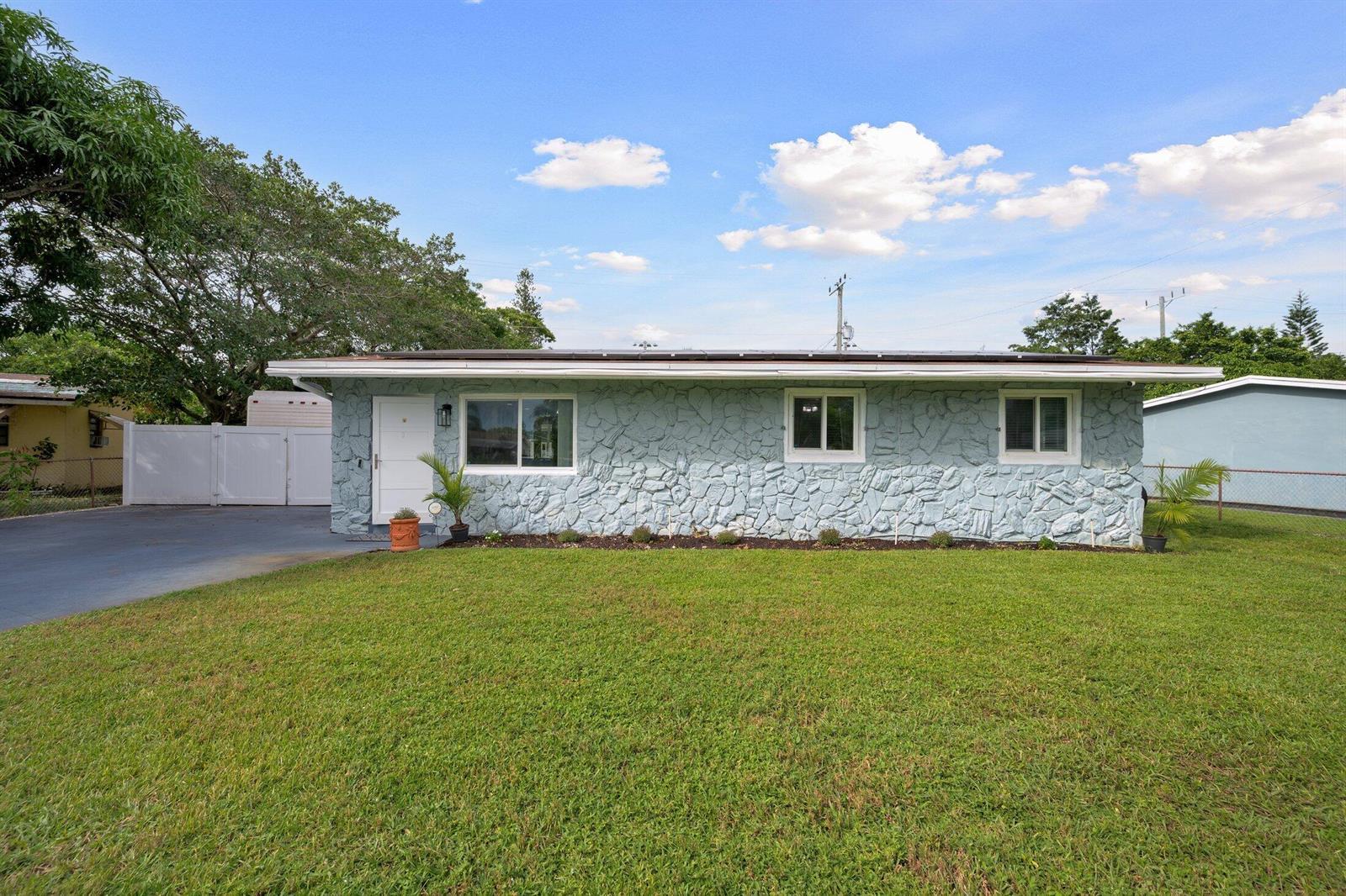 3767 SW 16TH Court, Fort Lauderdale FL 33312