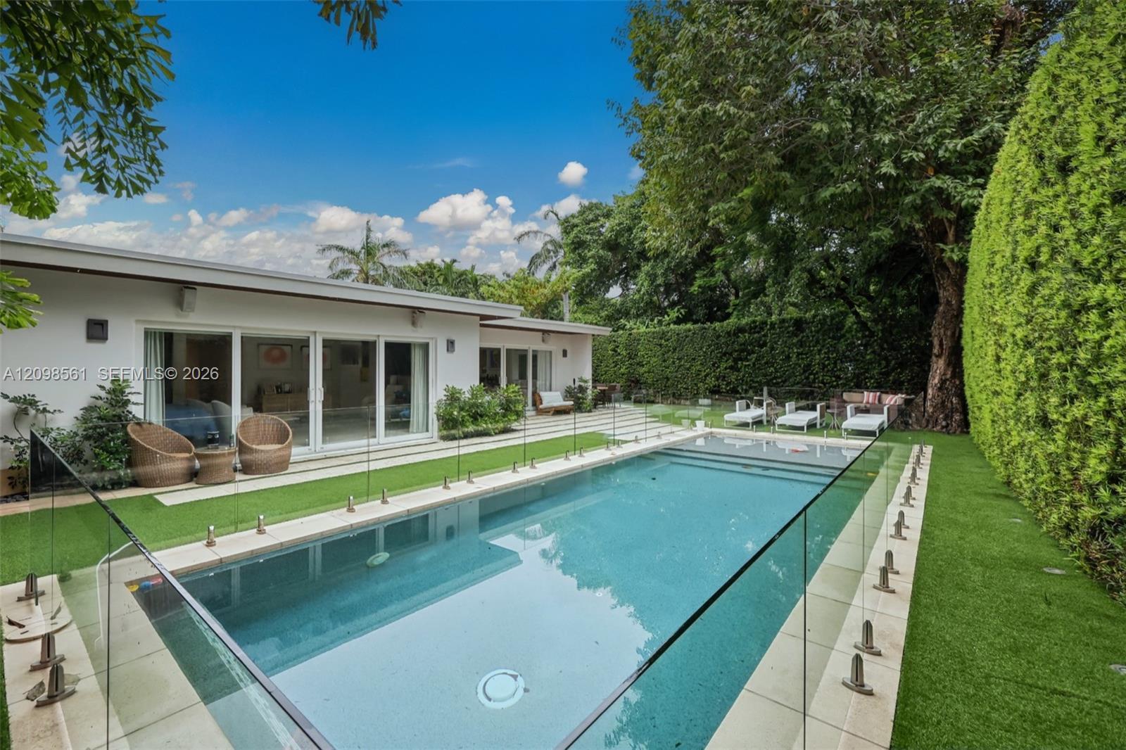 5815 N Bay Rd, Miami Beach FL 33140