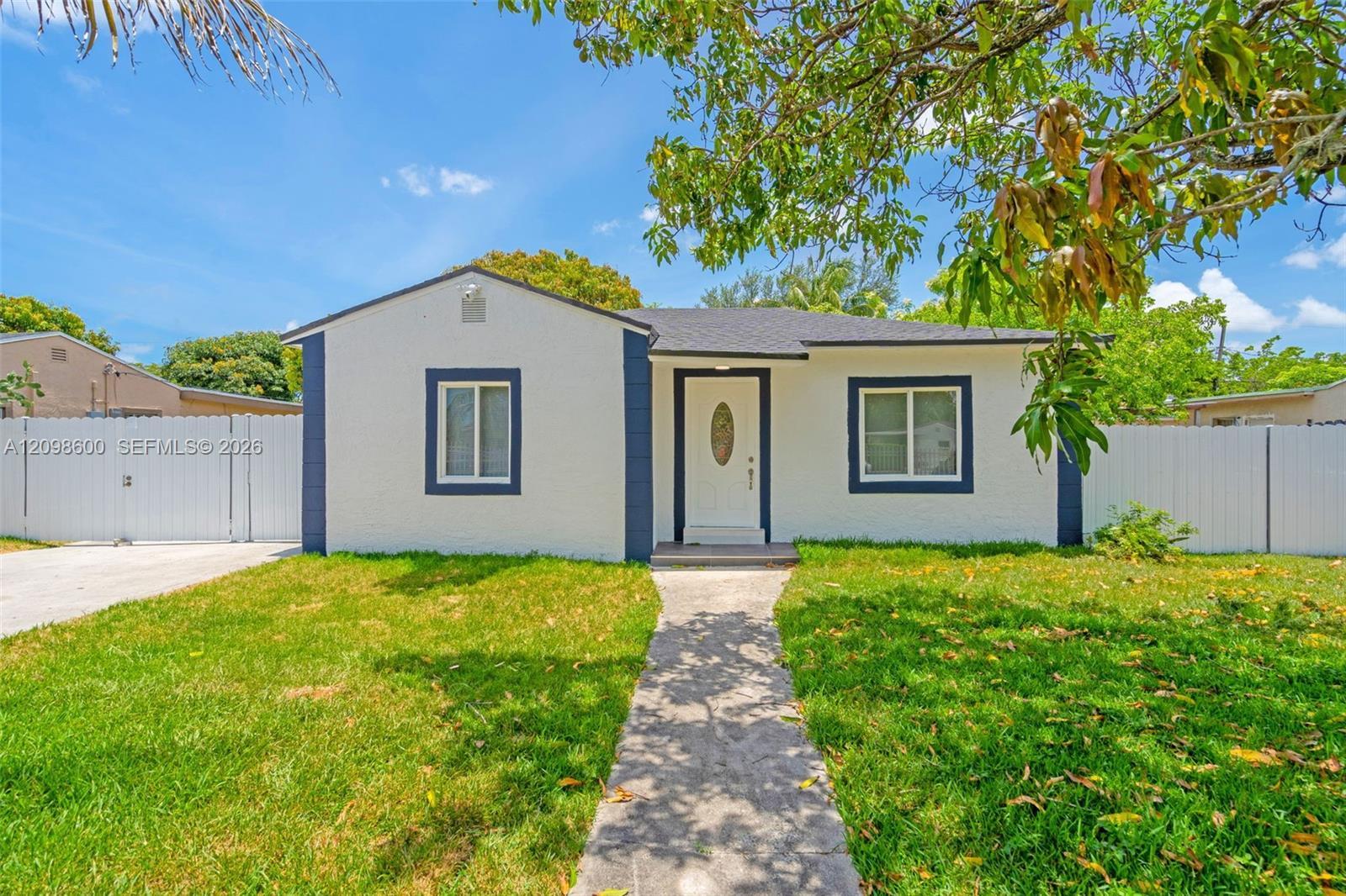 910 NW 123rd St, North Miami FL 33168