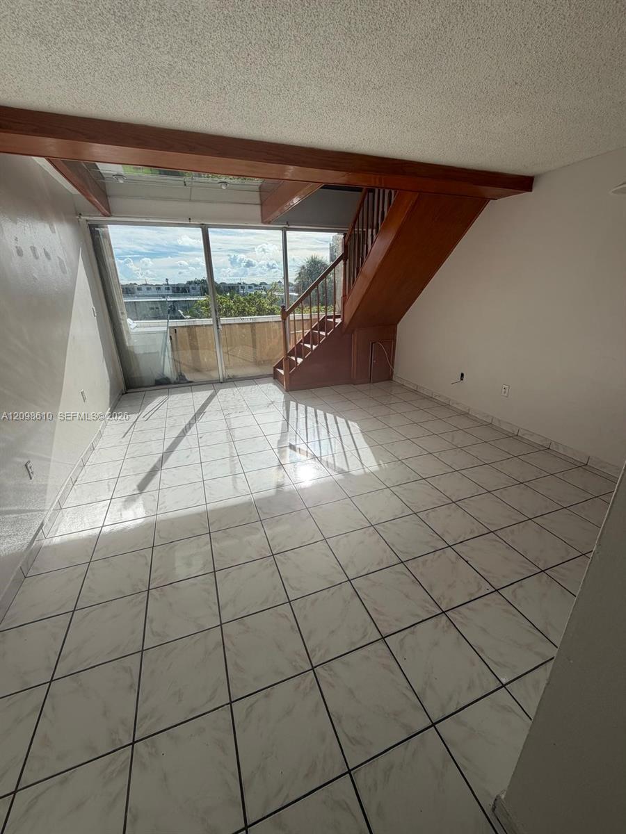 1750 W 56th St # 226, Hialeah FL 33012