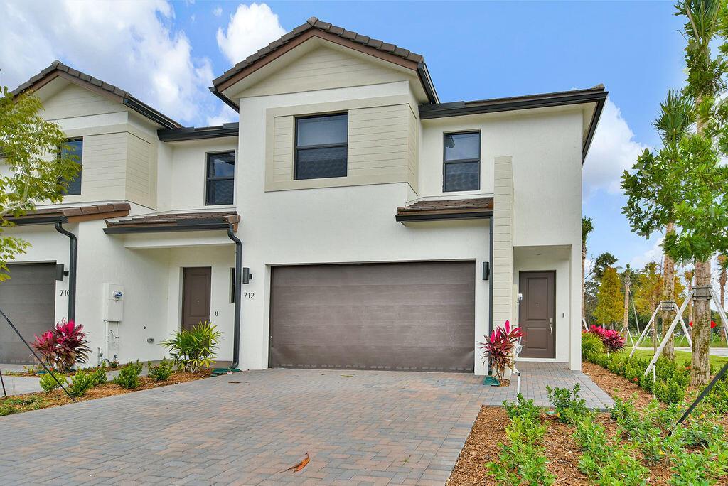 706 Del Vista Road, Pompano Beach FL 33069