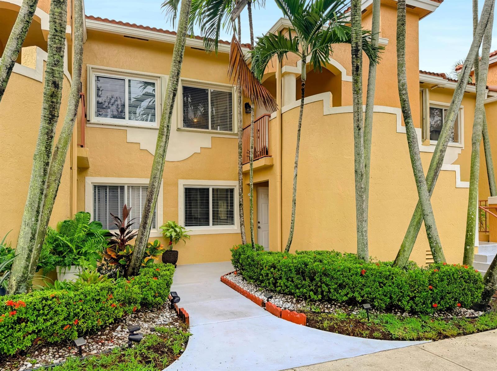 680 NW 79th Terrace, Pembroke Pines FL 33024
