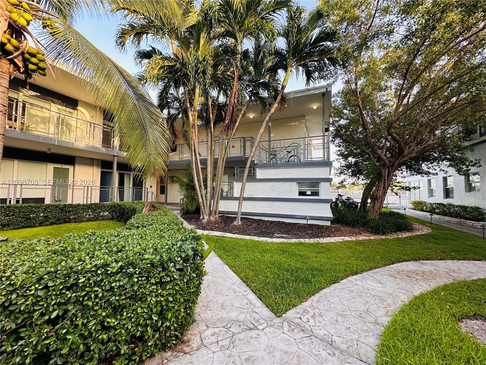 950 Bay Dr # 7, Miami Beach FL 33141