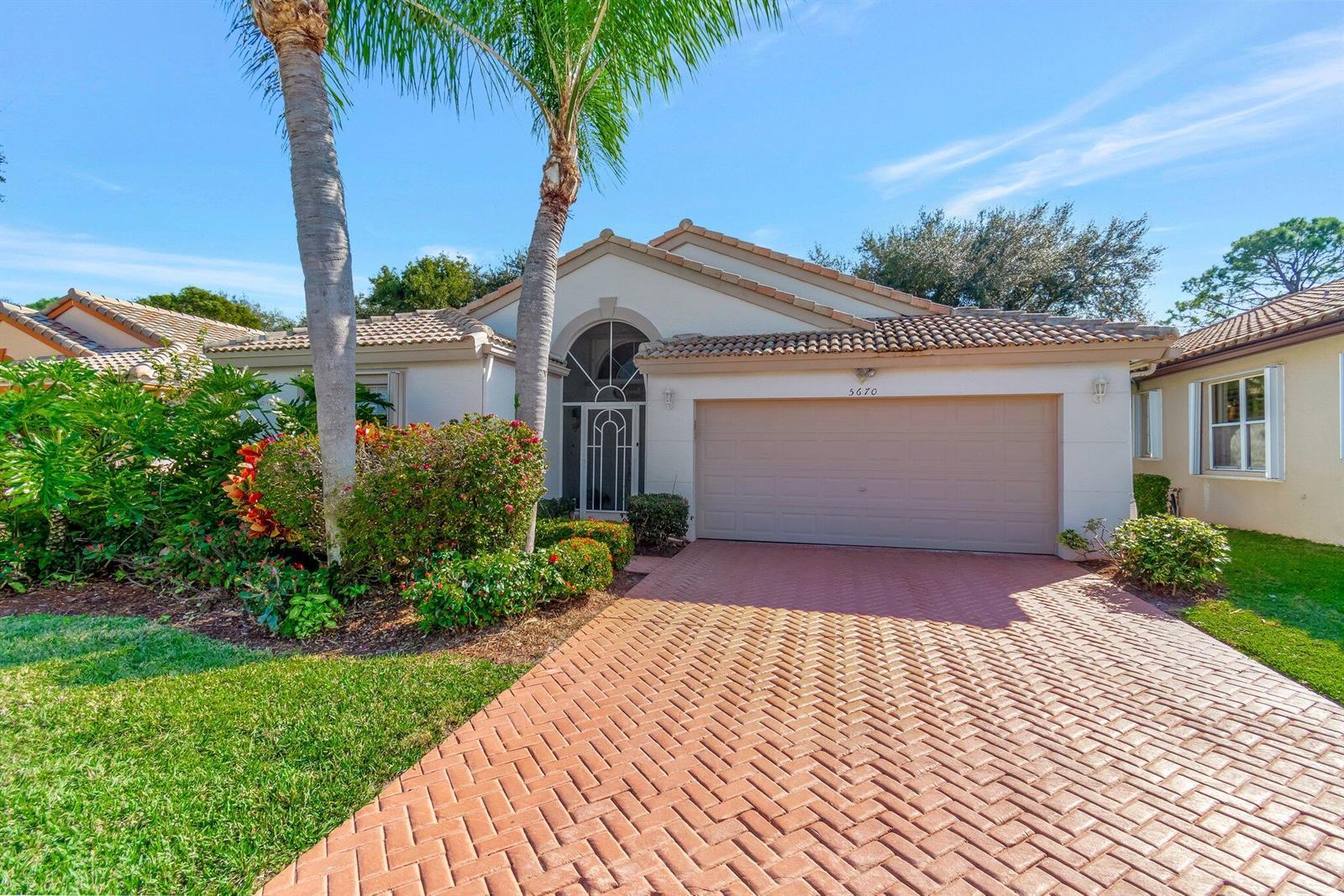 5670 Swaying Palm Lane, Boynton Beach FL 33437