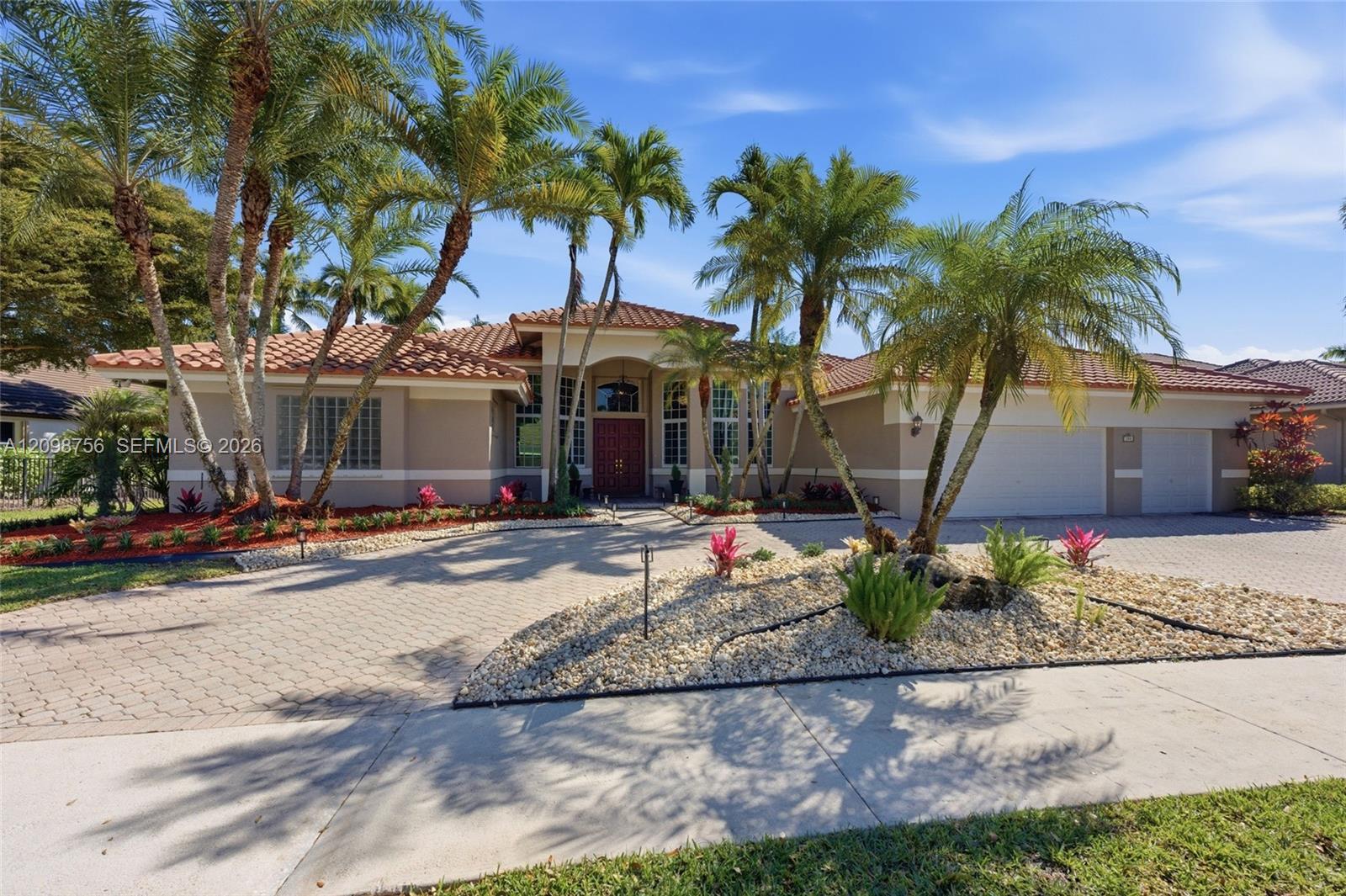 158 Dockside Cir, Weston FL 33327