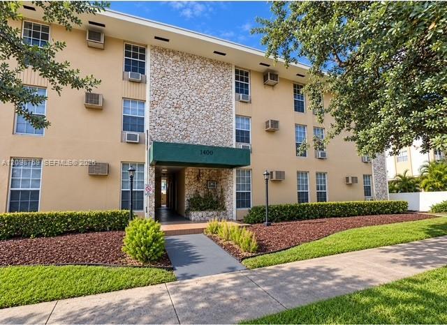 1400 S Douglas Rd # 14, Coral Gables FL 33134