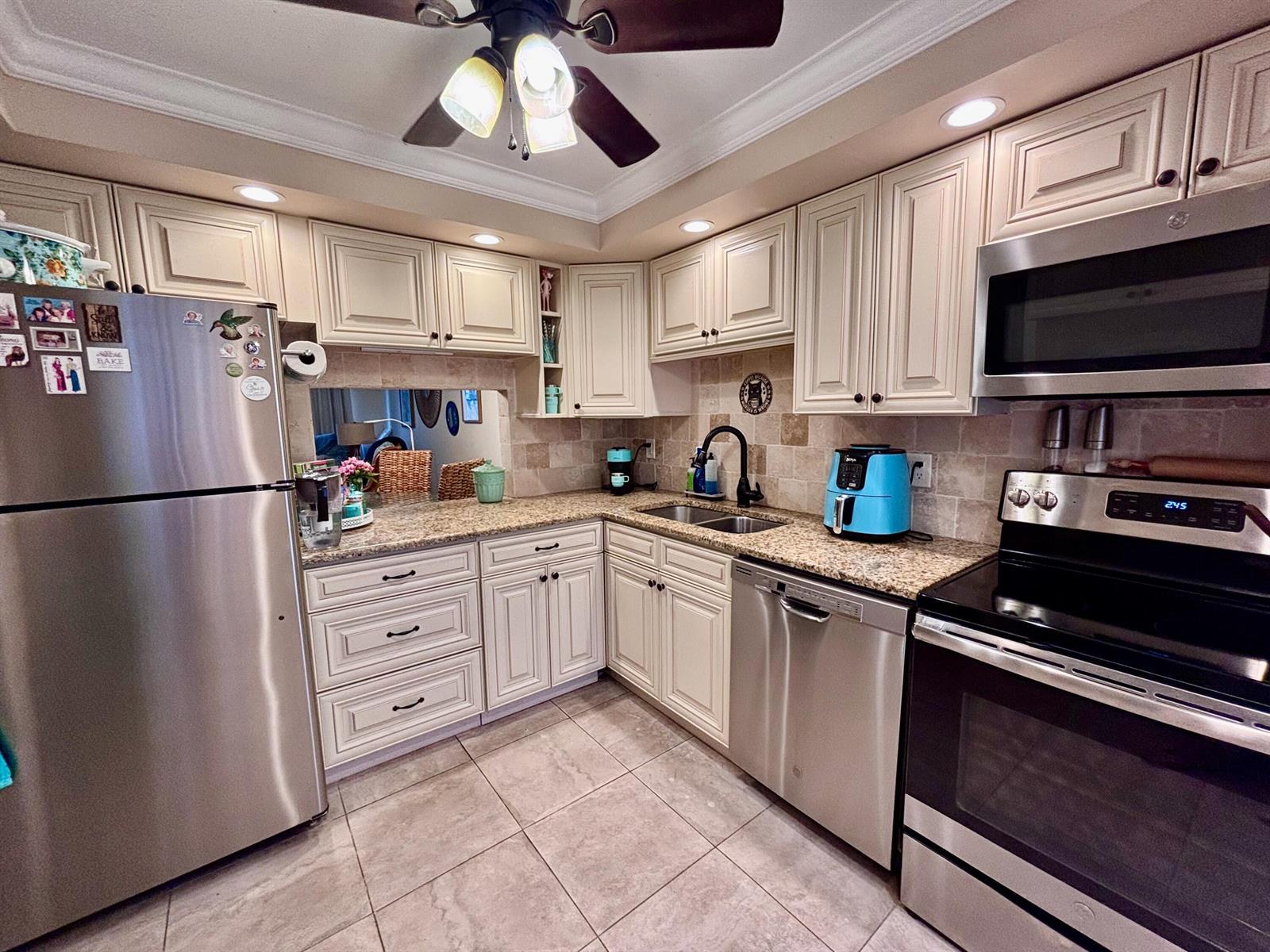 400 NE 20th Street # B208, Boca Raton FL 33431