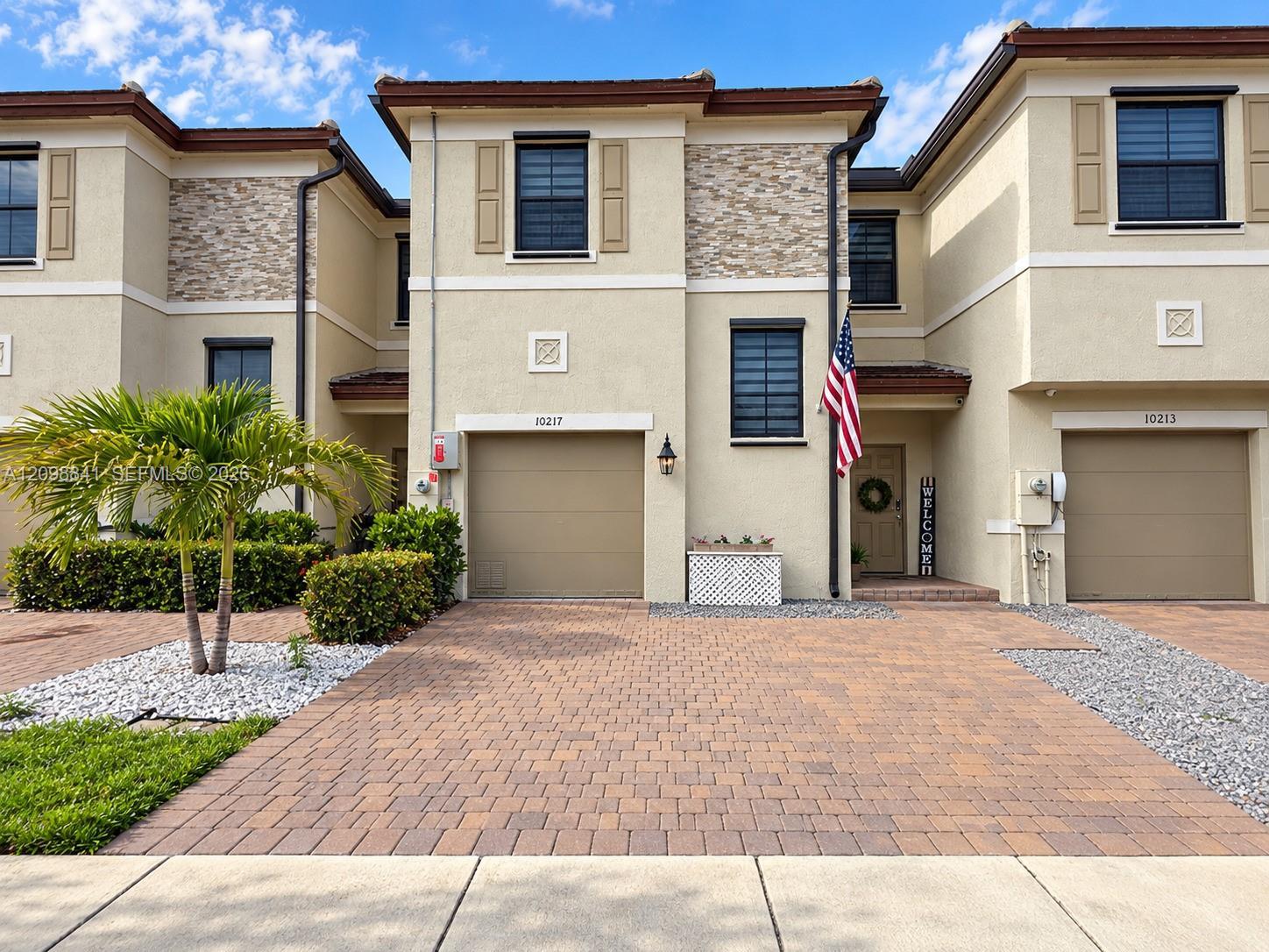 10217 SW 231st Ln, Miami FL 33190