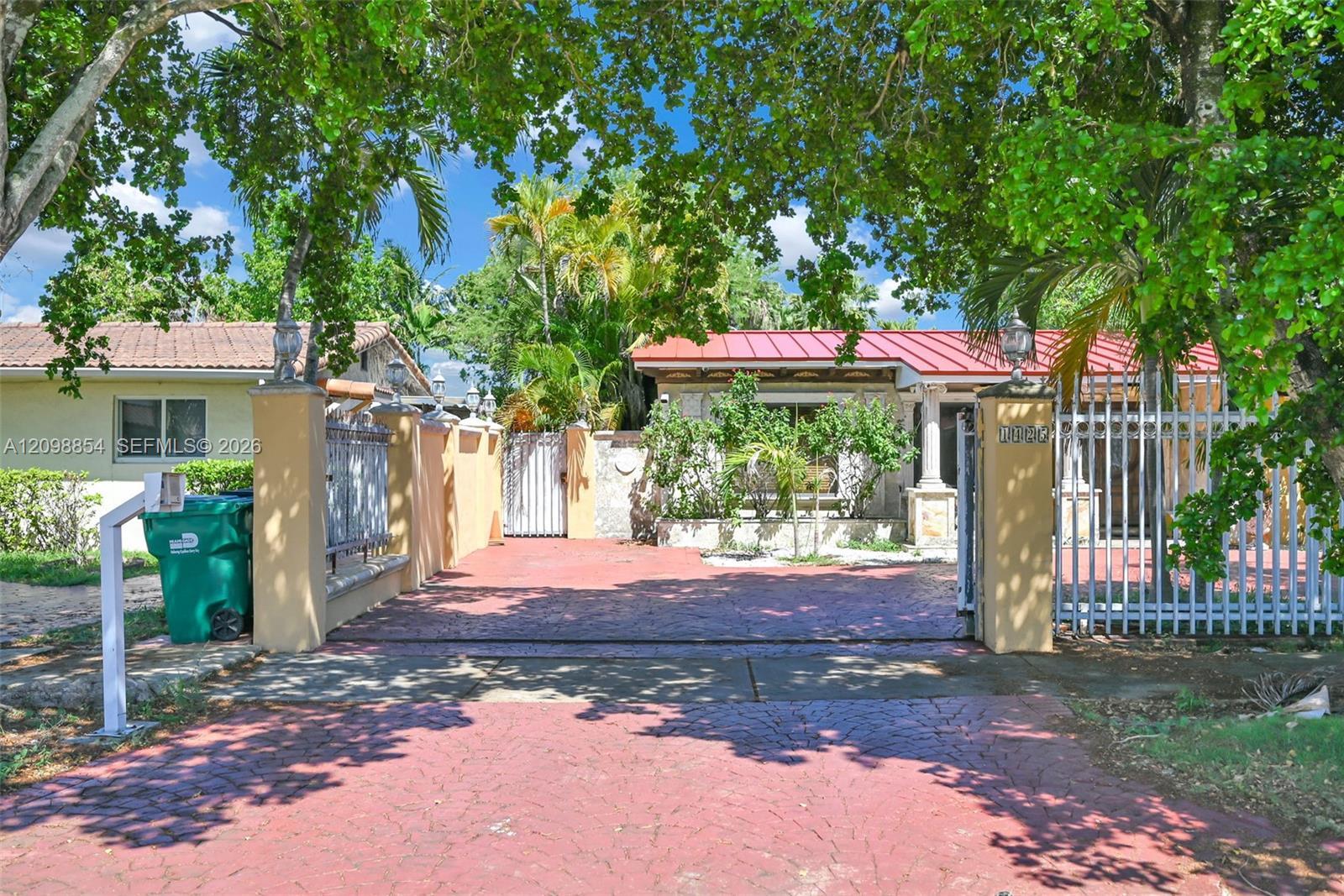 1425 SW 78th Ave, Miami FL 33144