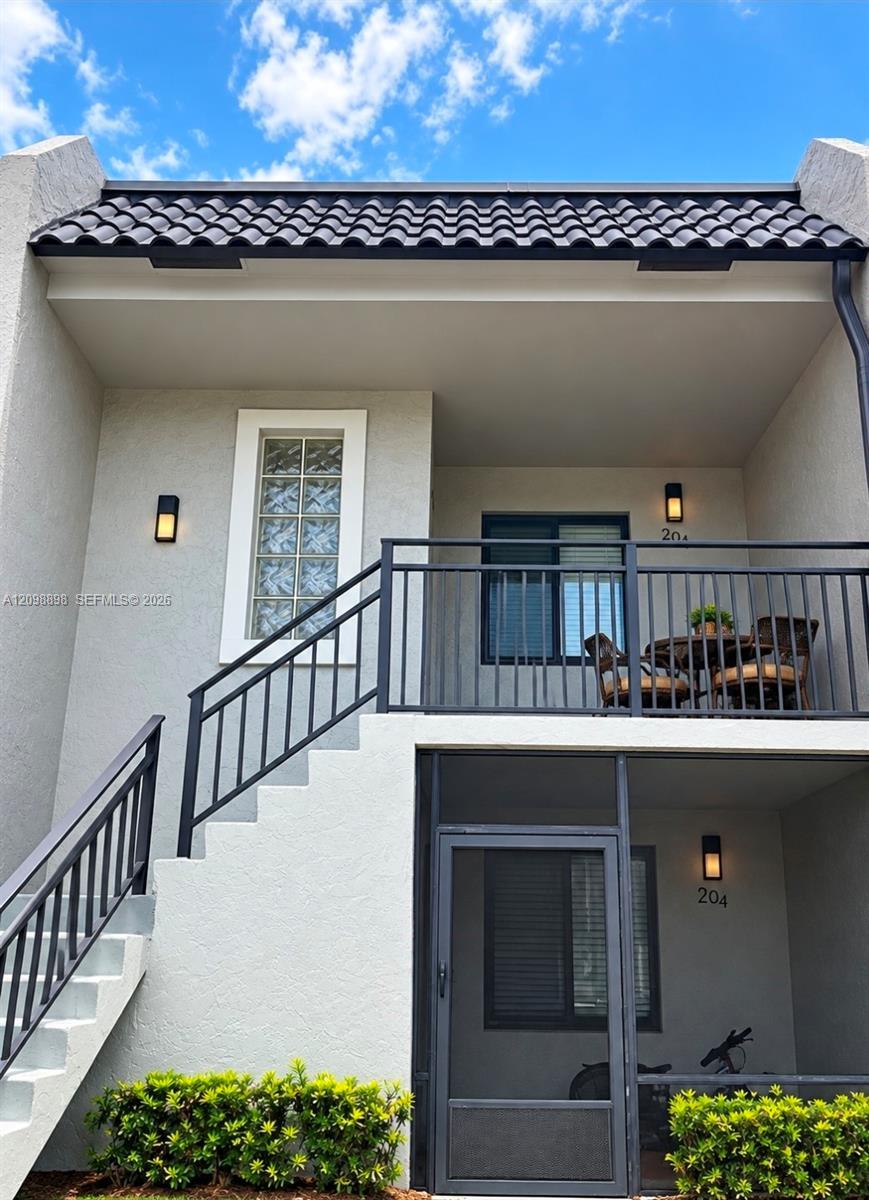 16581 Blatt Blvd # 204, Weston FL 33326