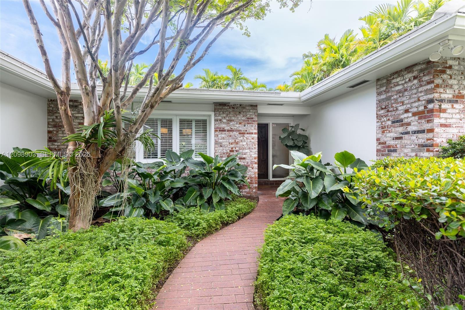 6915 Barquera St # 0, Coral Gables FL 33146