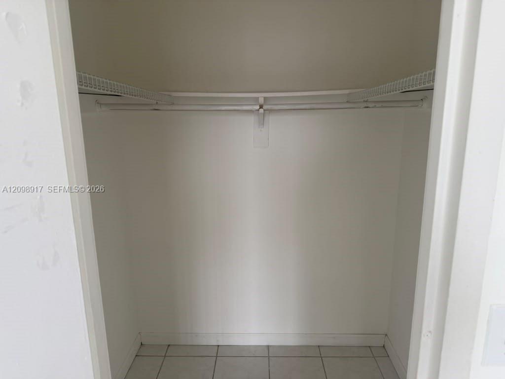 17560 Atlantic Blvd # 405, Sunny Isles Beach FL 33160