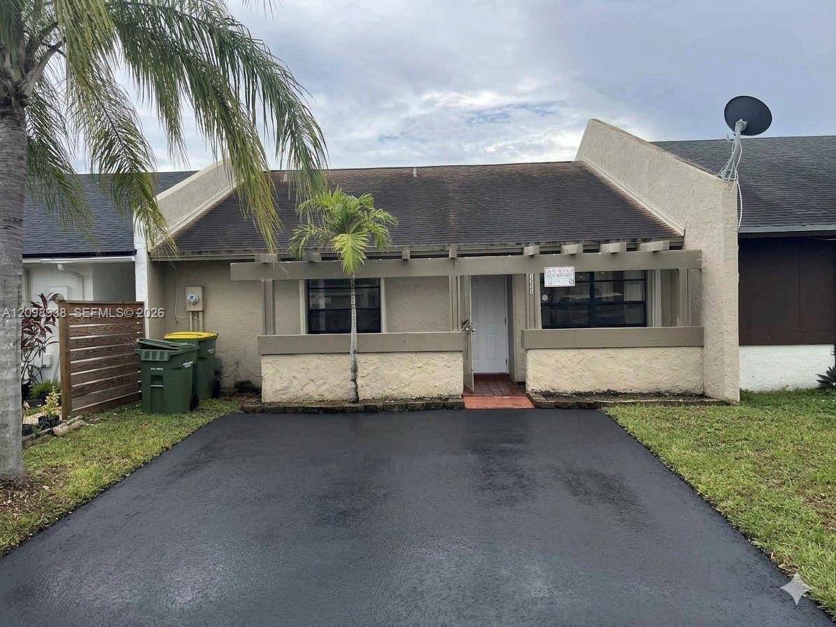 1272 Sandpiper Blvd, Homestead FL 33035