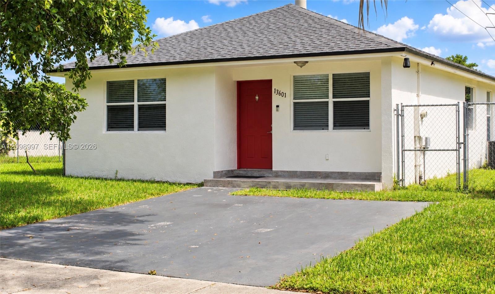 13601 Harrison St, Miami FL 33176
