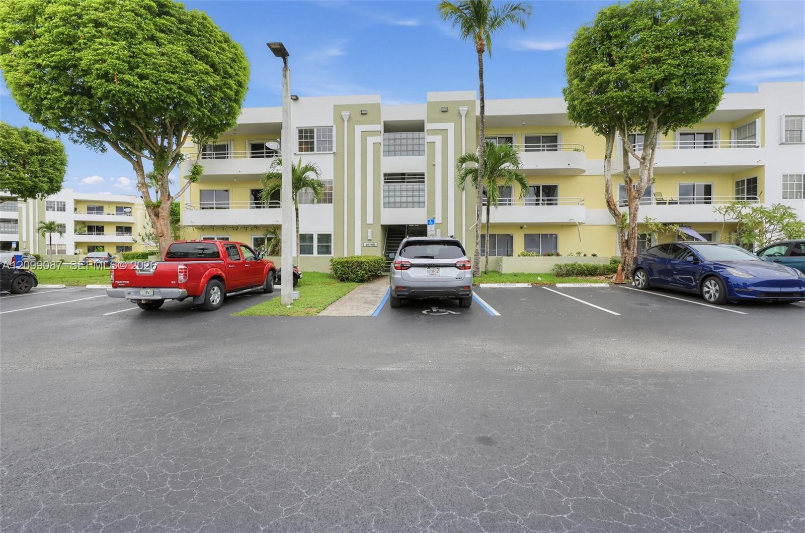 10765 SW 108th Ave # 301, Miami FL 33176