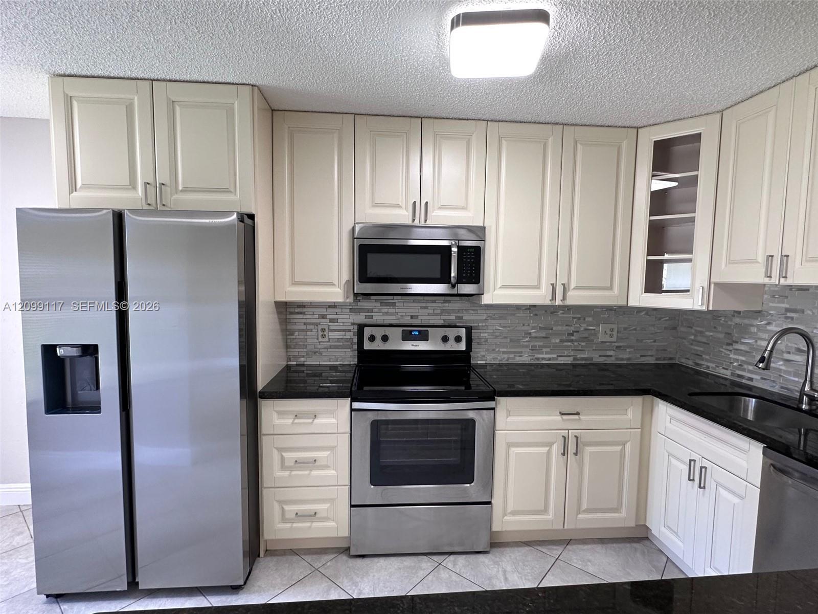 5515 Courtyard Dr # 5515, Margate FL 33063