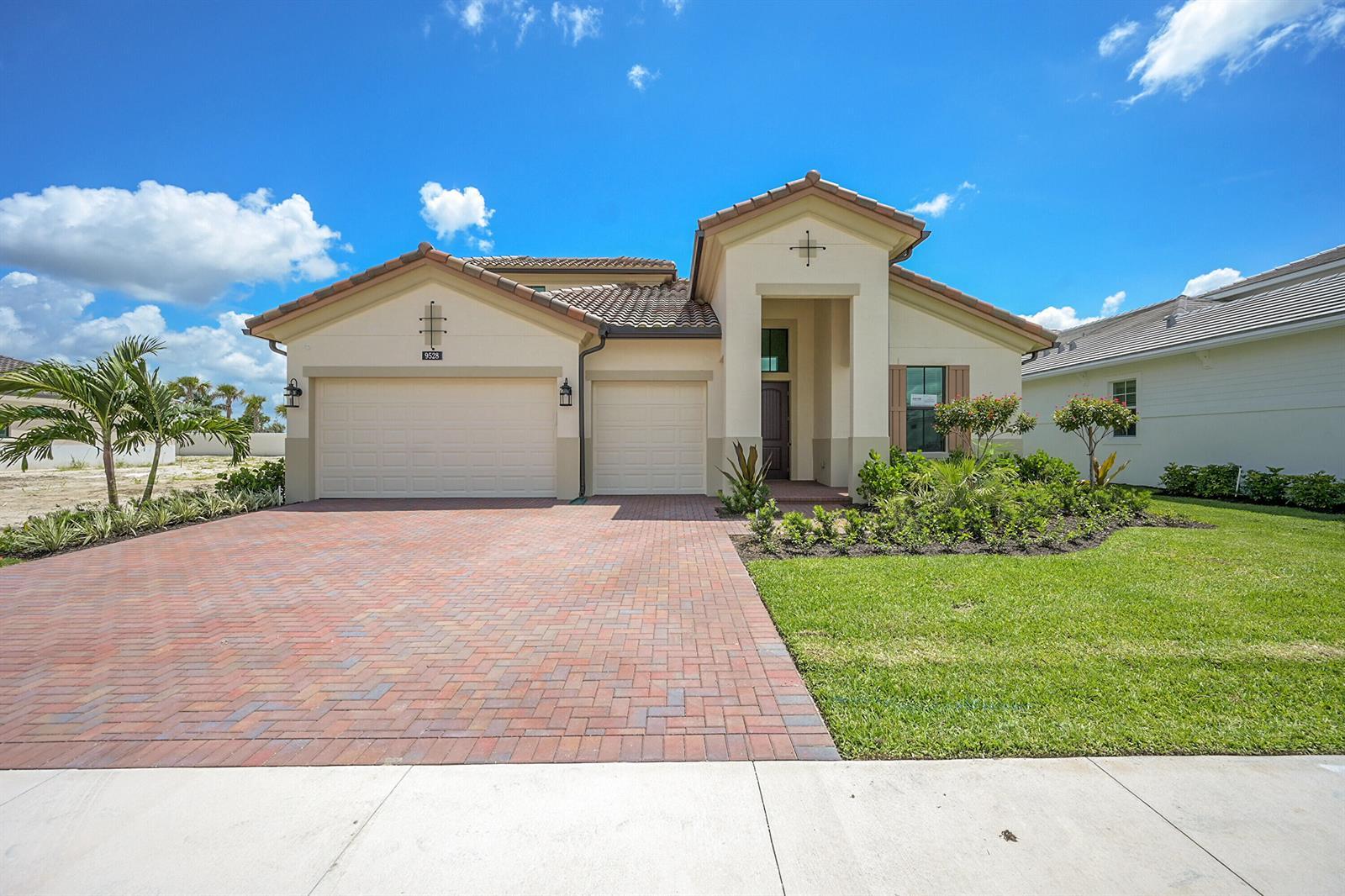 9528 St. Germain Drive, Palm Beach Gardens FL 33412