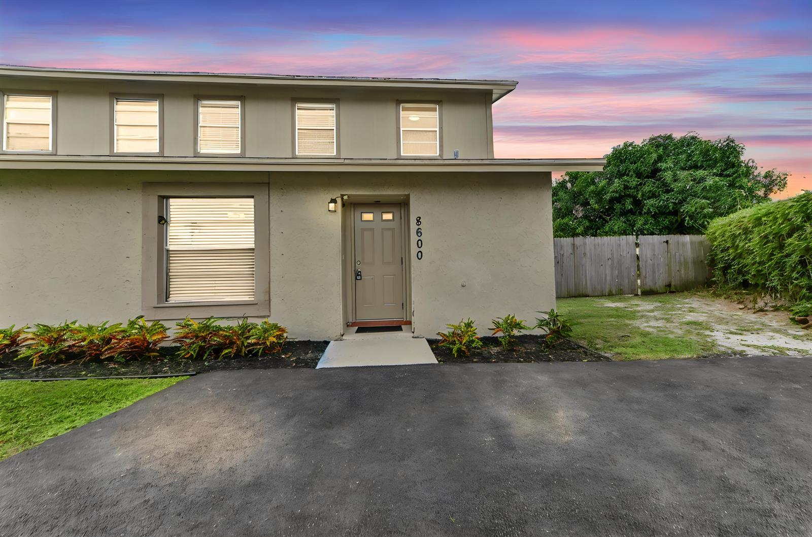 8600 Uranus Terrace, West Palm Beach FL 33403