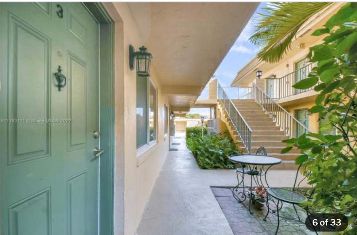 2300 SE 2ND Street # 11, Pompano Beach FL 33062
