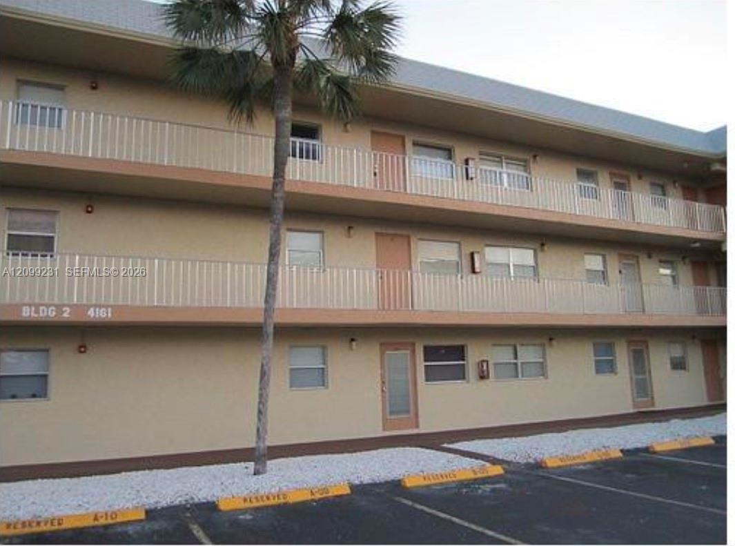 4161 NW 26th St # 211, Lauderhill FL 33313