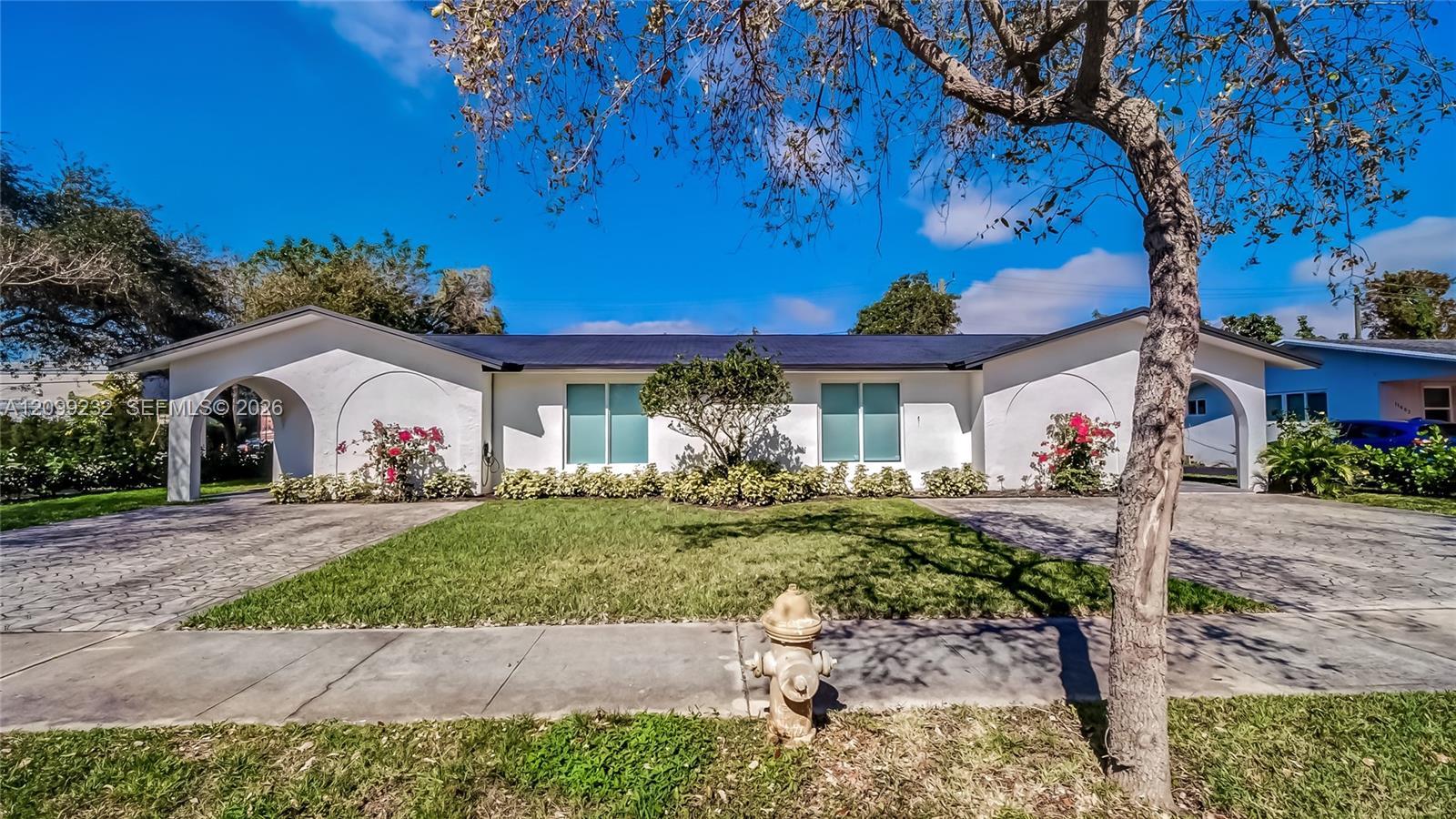 11690 SW 81st Rd # 11690, Pinecrest FL 33156