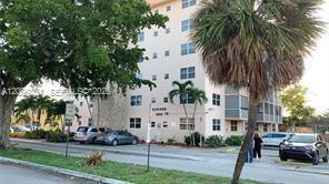 1830 Dixieanna St # 605, Hollywood FL 33020