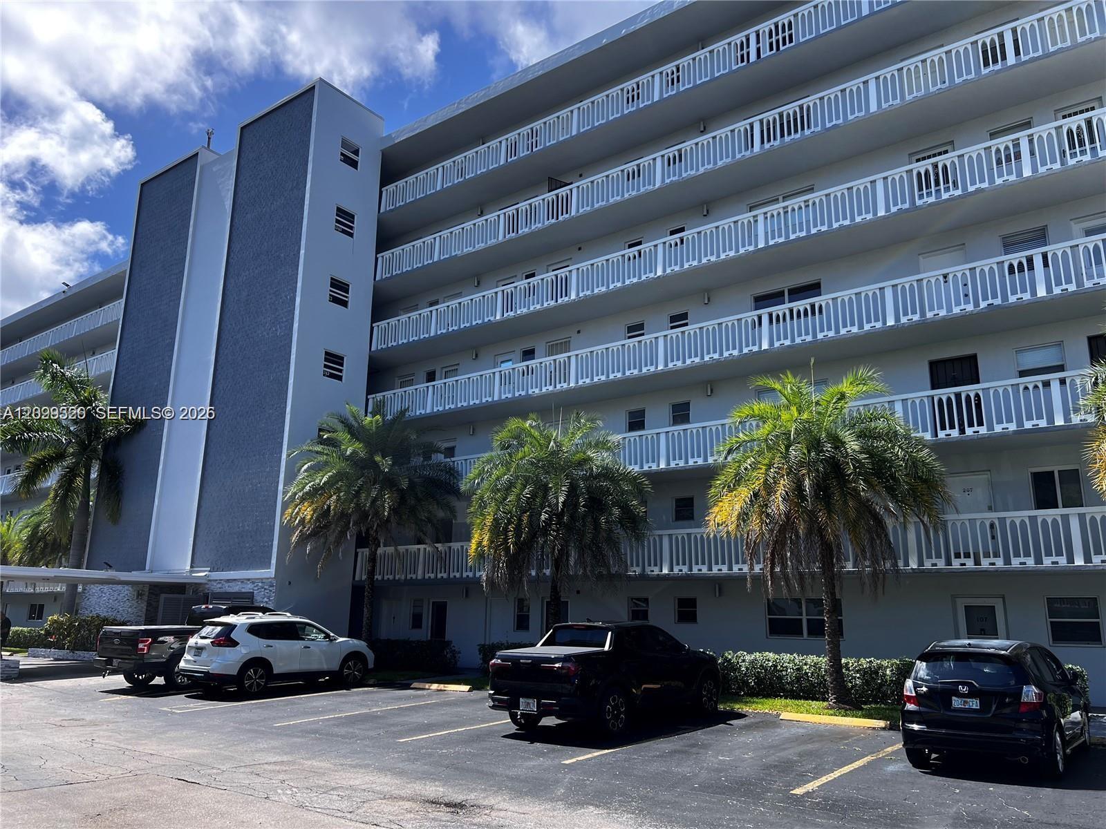 320 NE 12th Ave # 605, Hallandale Beach FL 33009