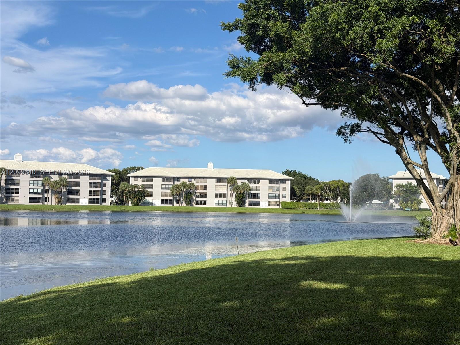 9235 Lagoon Pl # 116, Davie FL 33324